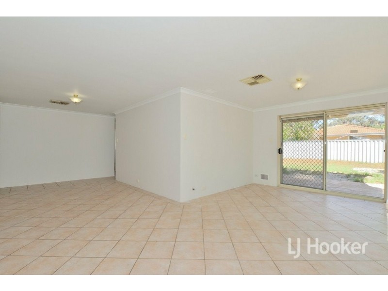 12 Chungking Grove, Stratton WA 6056