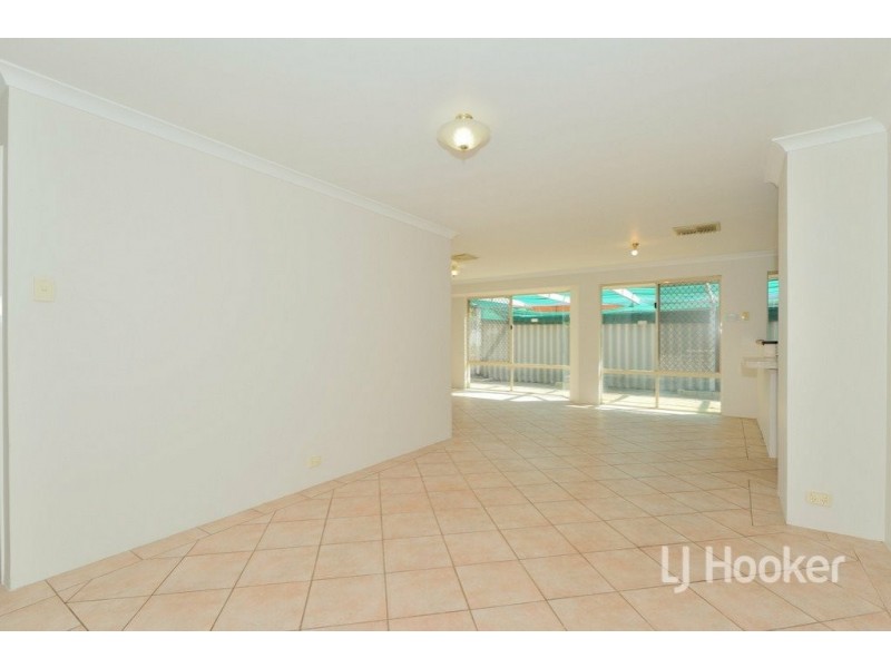 12 Chungking Grove, Stratton WA 6056