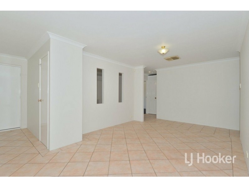 12 Chungking Grove, Stratton WA 6056