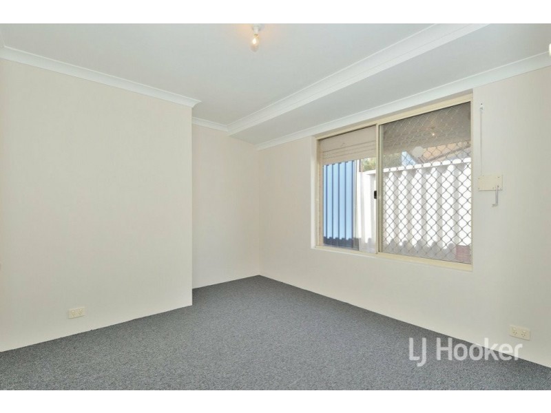 12 Chungking Grove, Stratton WA 6056