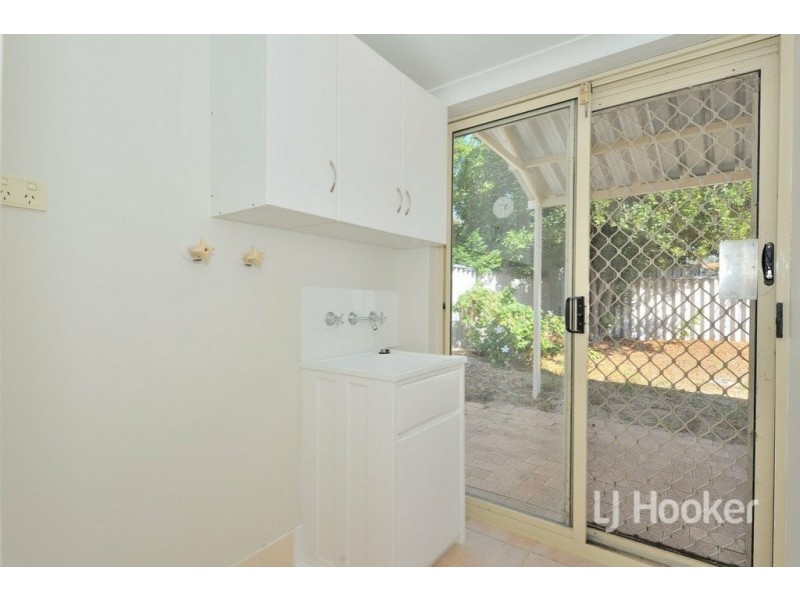 12 Chungking Grove, Stratton WA 6056