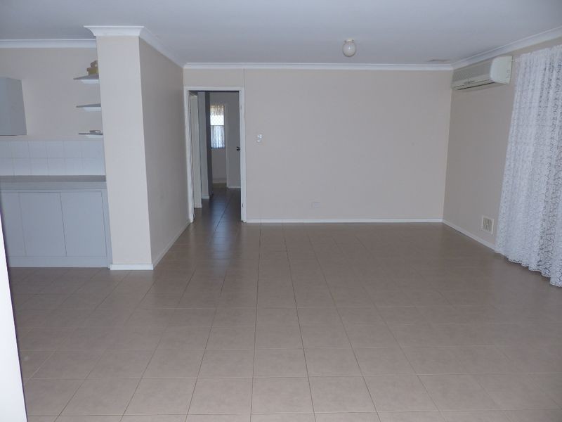 74 Lewis Jones Cross, Stratton WA 6056
