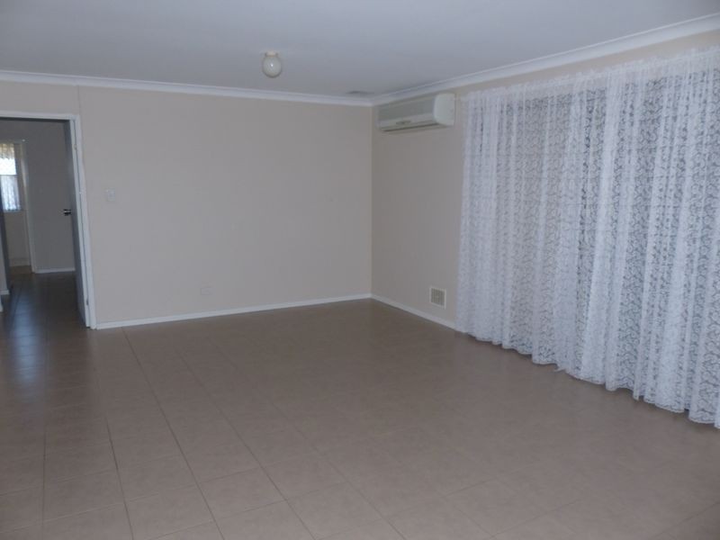74 Lewis Jones Cross, Stratton WA 6056
