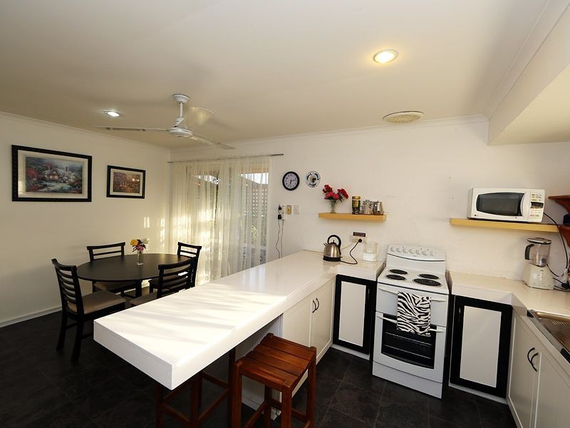 36 Chalfont Way, Swan View WA 6056