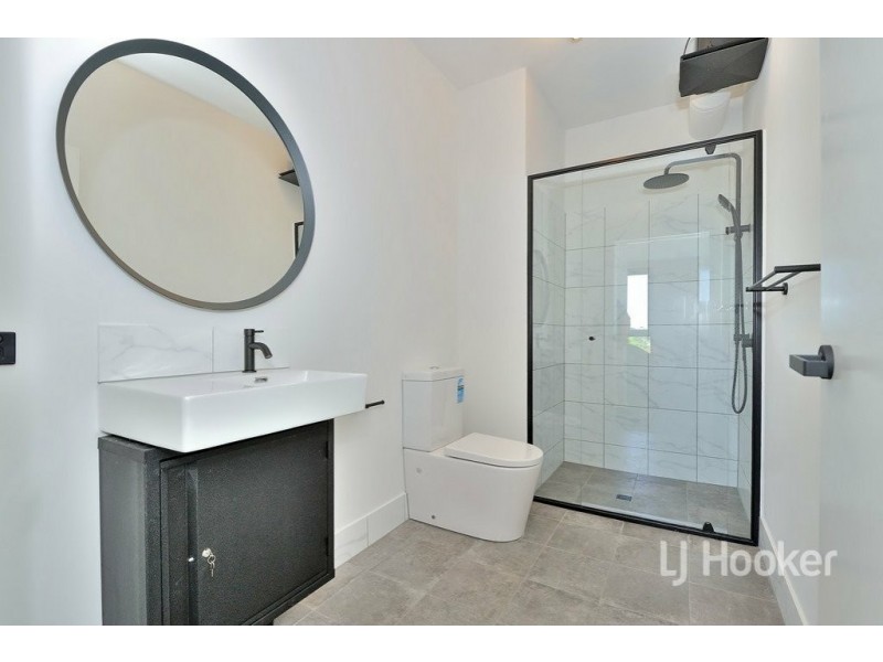 203/12 The Crescent, Midland WA 6056