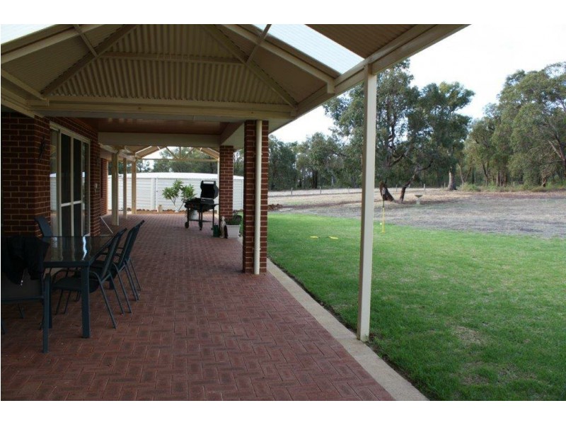 19 Buckthorn Drive, Lower Chittering WA 6084