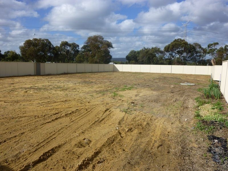 25A Bishop Road, Middle Swan WA 6056