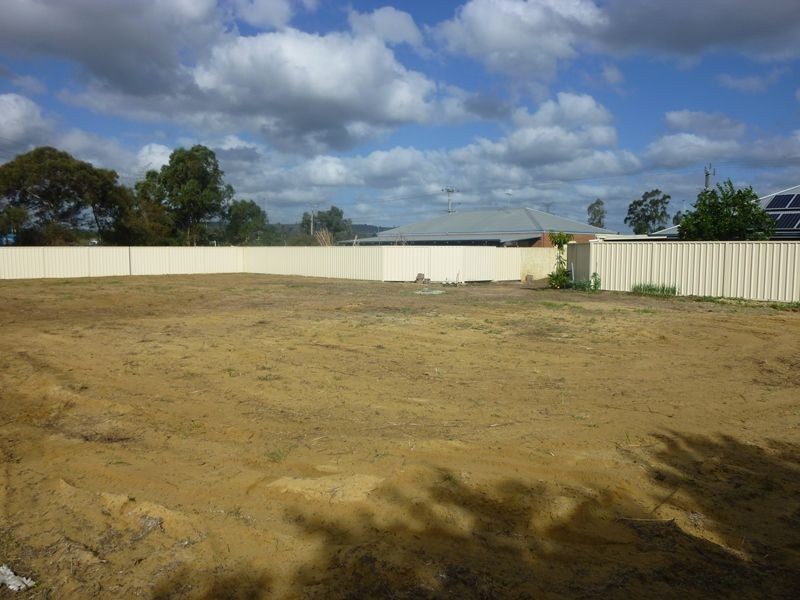 25A Bishop Road, Middle Swan WA 6056