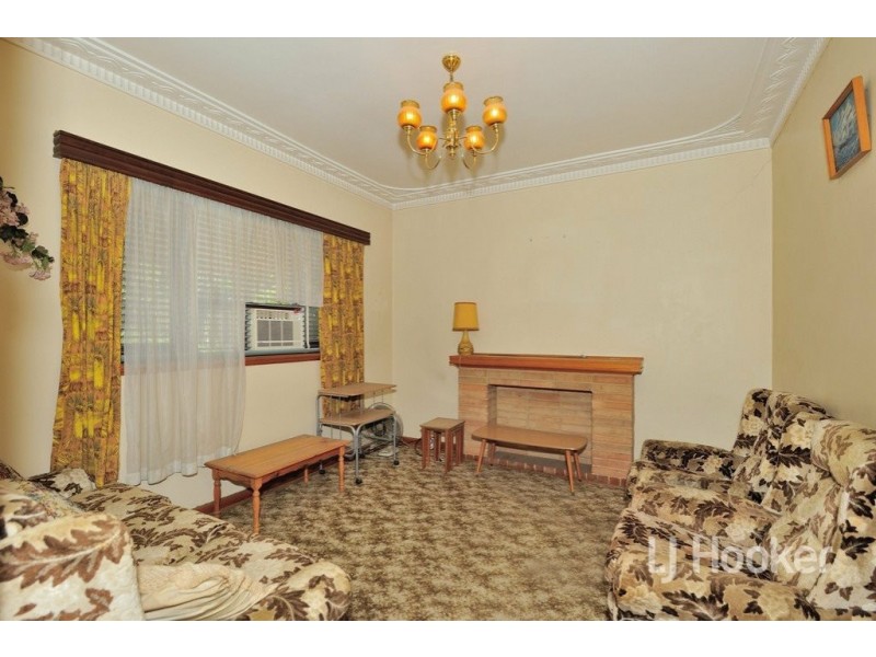 28 Wilkins Street, Bellevue WA 6056