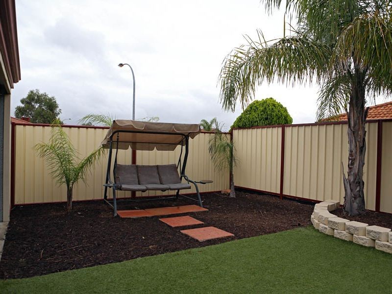 6 Werang Entrance, South Guildford WA 6055