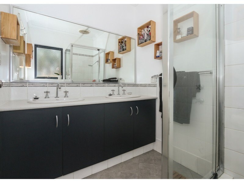 25A Wellaton Street, Midvale WA 6056