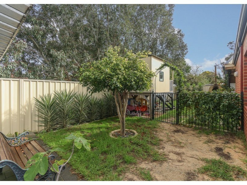 25A Wellaton Street, Midvale WA 6056