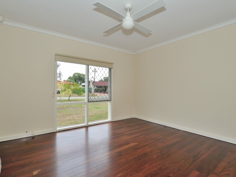 15 Sefton Avenue, Viveash WA 6056