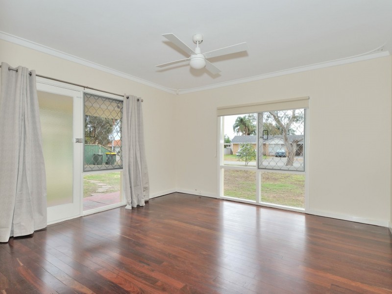 15 Sefton Avenue, Viveash WA 6056