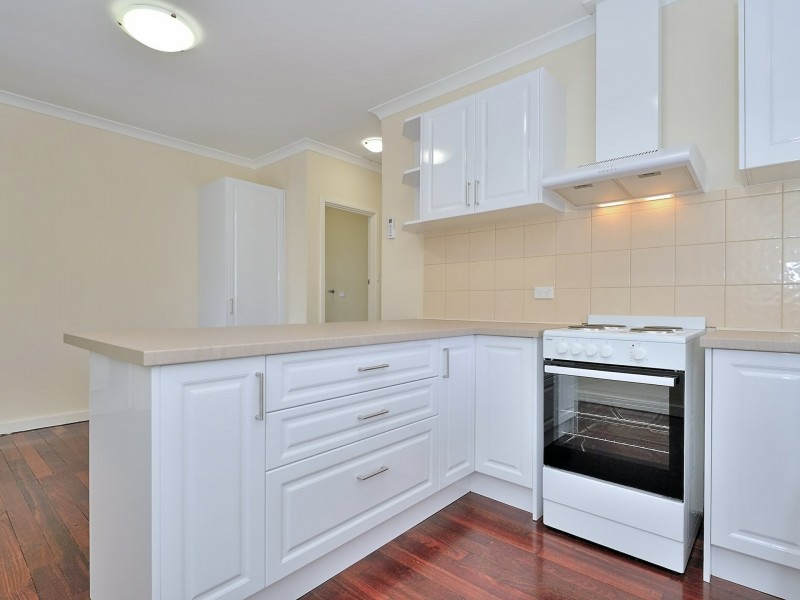 15 Sefton Avenue, Viveash WA 6056