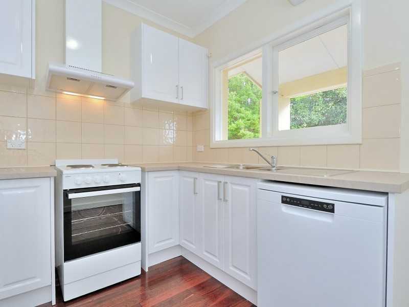 15 Sefton Avenue, Viveash WA 6056