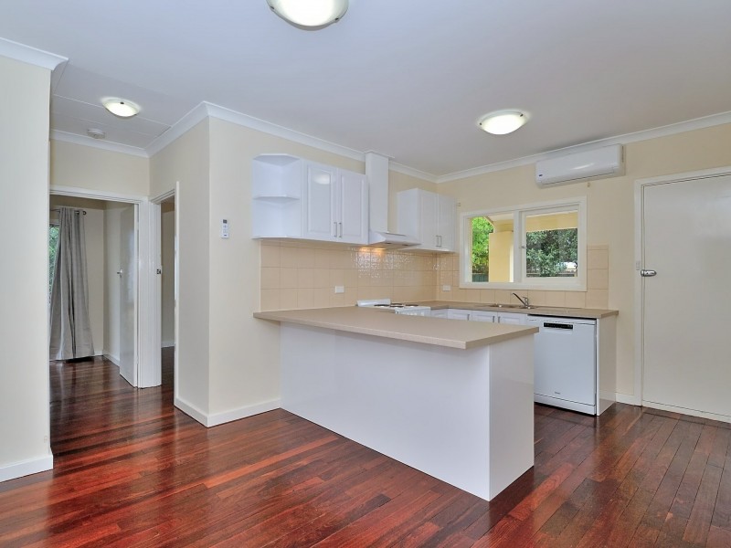 15 Sefton Avenue, Viveash WA 6056