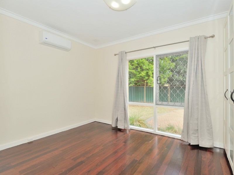 15 Sefton Avenue, Viveash WA 6056