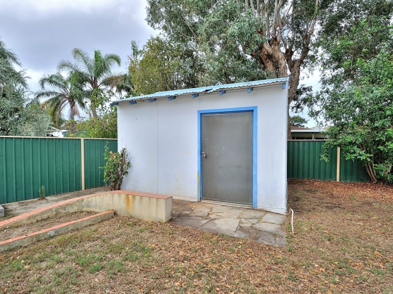 15 Sefton Avenue, Viveash WA 6056