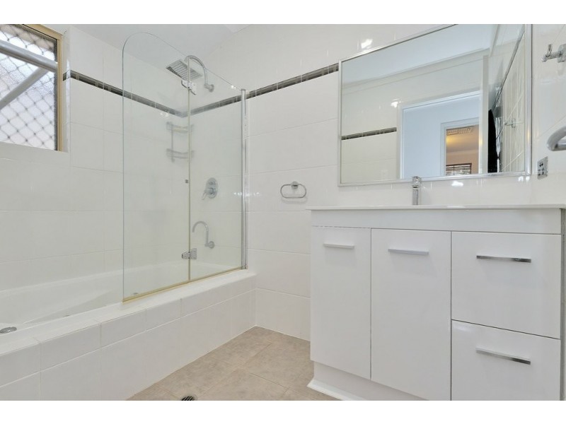 1/26 Blackadder Road, Swan View WA 6056