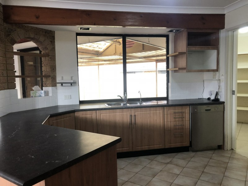 21 Harcourt Place, Bellevue WA 6056