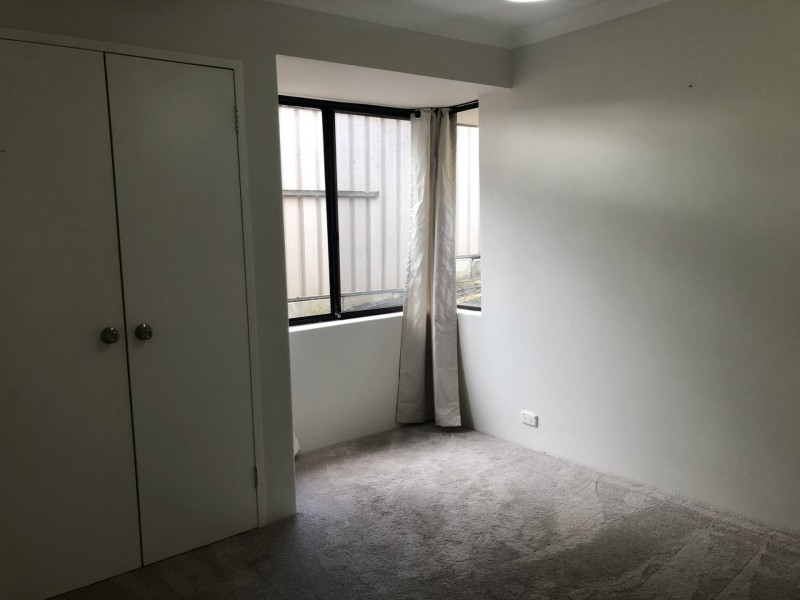 21 Harcourt Place, Bellevue WA 6056