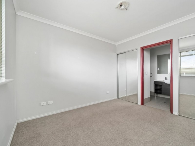 41/42 The Crescent, Midland WA 6056