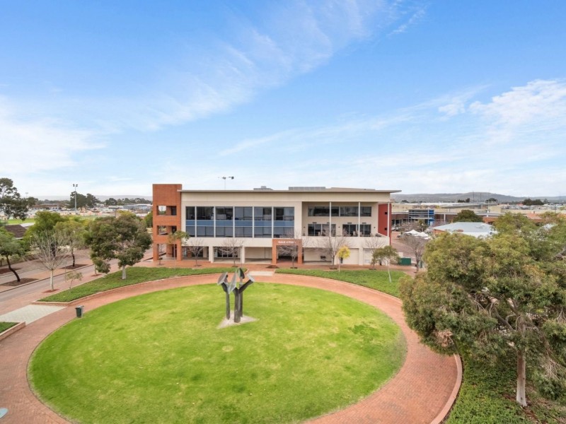 41/42 The Crescent, Midland WA 6056