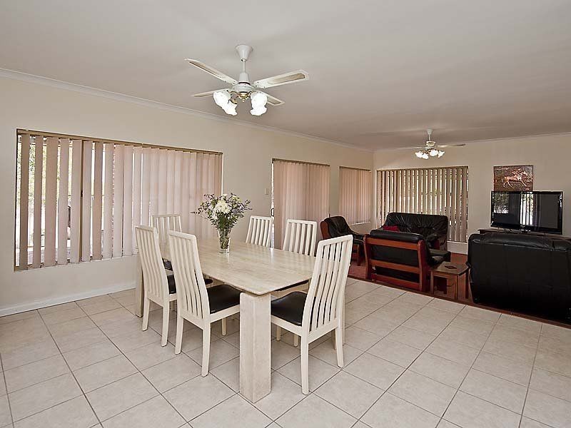 21 Cheney Court, Swan View WA 6056