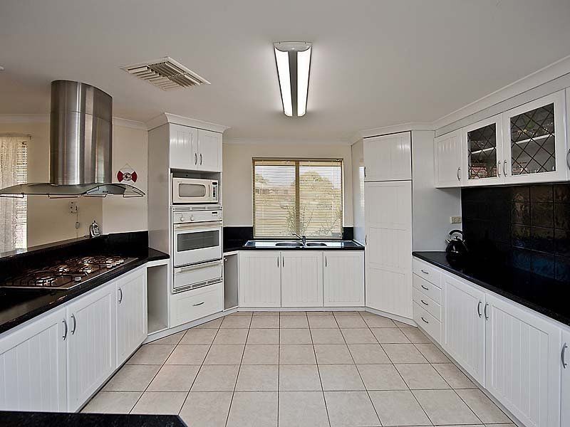 21 Cheney Court, Swan View WA 6056