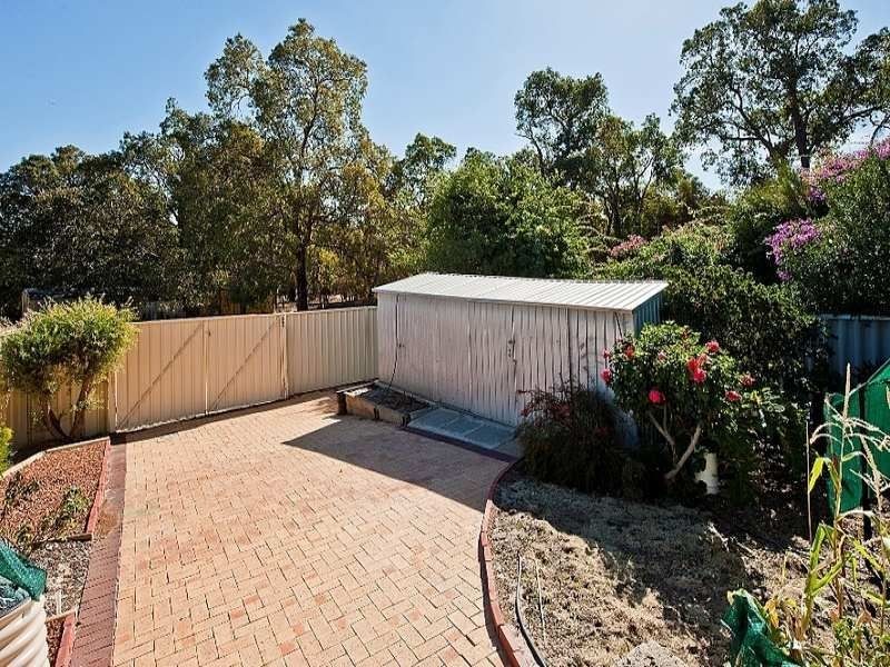 21 Cheney Court, Swan View WA 6056