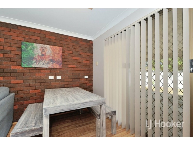 67 Blackadder Road, Swan View WA 6056