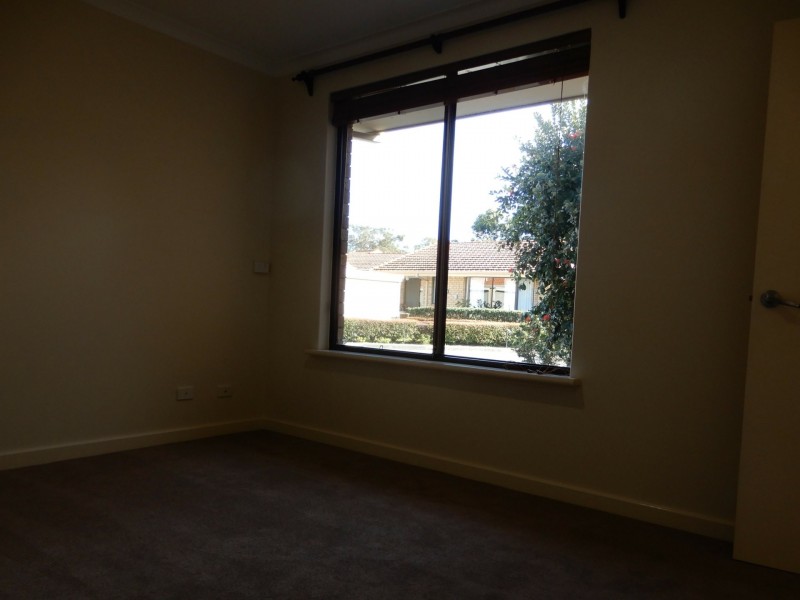 31/86 Mills Road West, Martin WA 6110