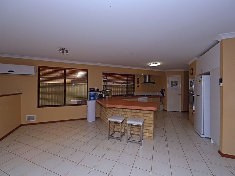 91 Dongara Circle, Jane Brook WA 6056