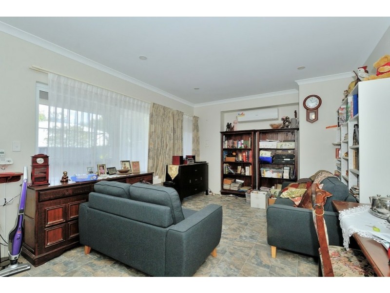 6/23 Coongan Avenue, Greenmount WA 6056