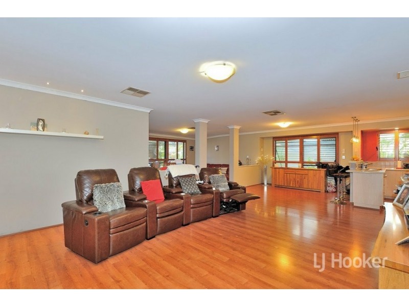 12 Thirlmere Way, High Wycombe WA 6057