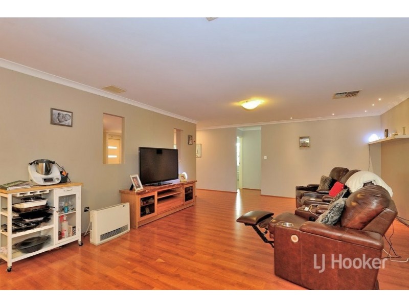 12 Thirlmere Way, High Wycombe WA 6057