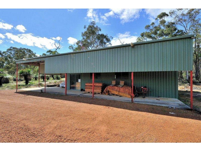 669 Reen Road, Gidgegannup WA 6083