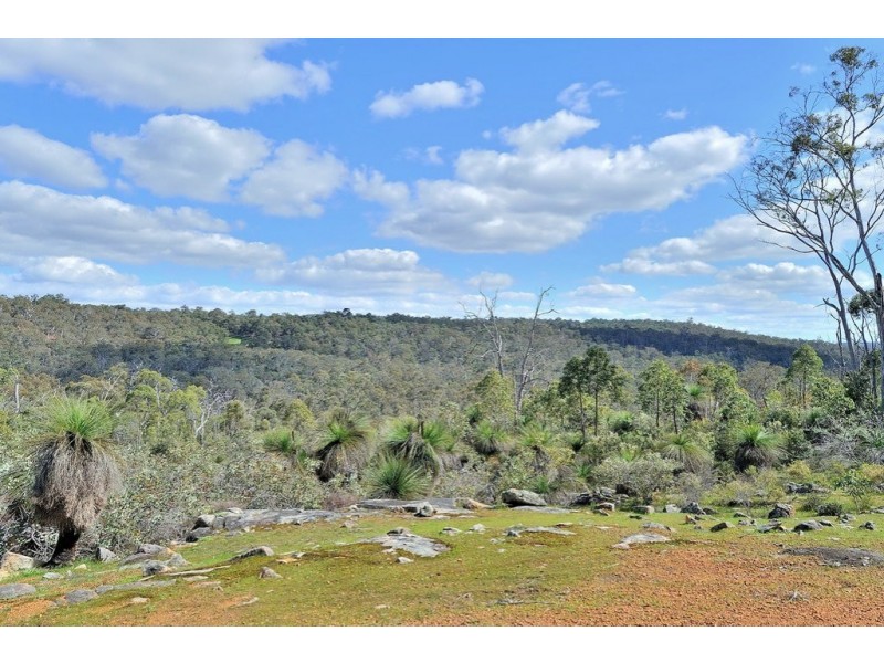 669 Reen Road, Gidgegannup WA 6083