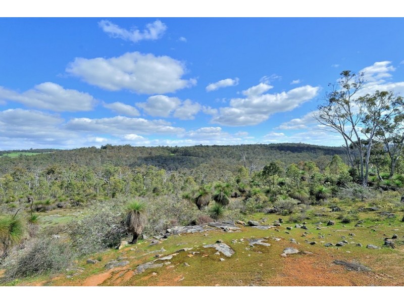 669 Reen Road, Gidgegannup WA 6083