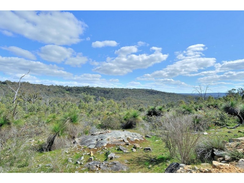 669 Reen Road, Gidgegannup WA 6083