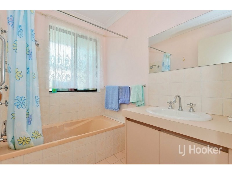 39 Bombay Entrance, Stratton WA 6056