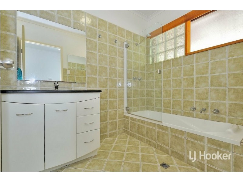 170 Elizabeth Avenue, Mundaring WA 6073