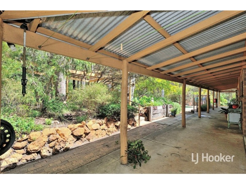 170 Elizabeth Avenue, Mundaring WA 6073