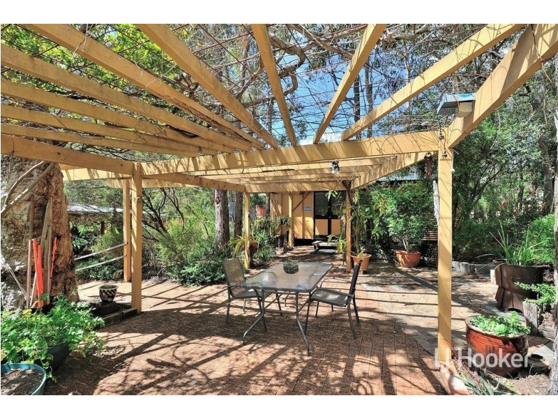 170 Elizabeth Avenue, Mundaring WA 6073