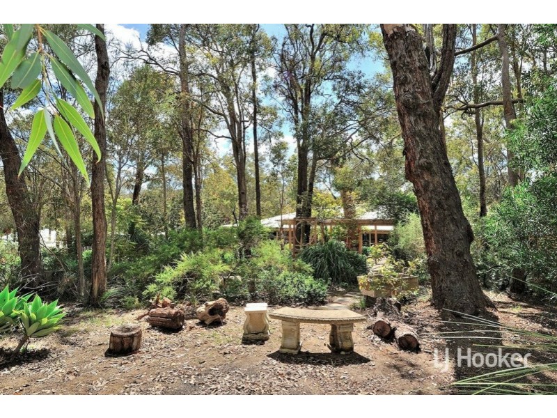 170 Elizabeth Avenue, Mundaring WA 6073