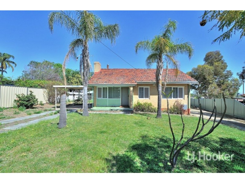 5 Wagoora Place, Koongamia WA 6056