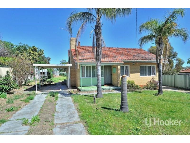 5 Wagoora Place, Koongamia WA 6056