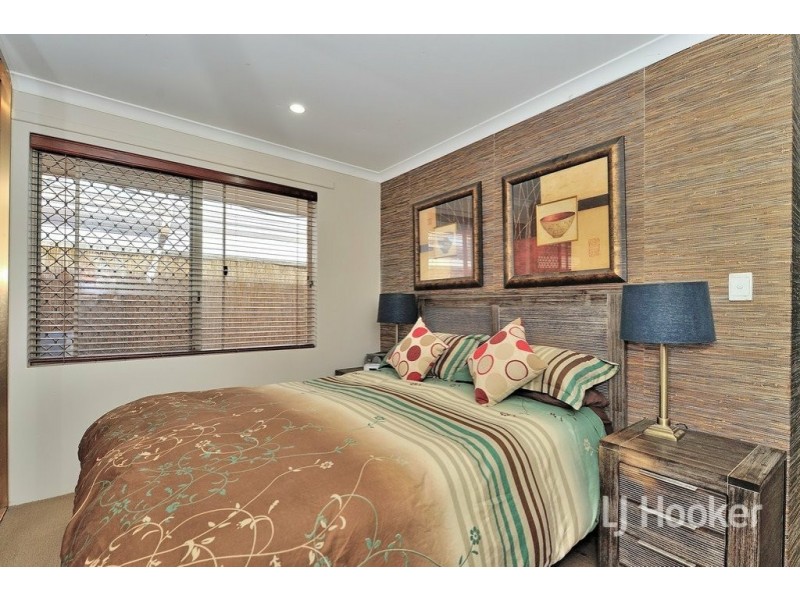 6 Bombay Entrance, Stratton WA 6056