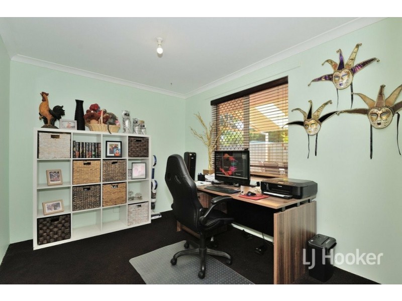 6 Bombay Entrance, Stratton WA 6056